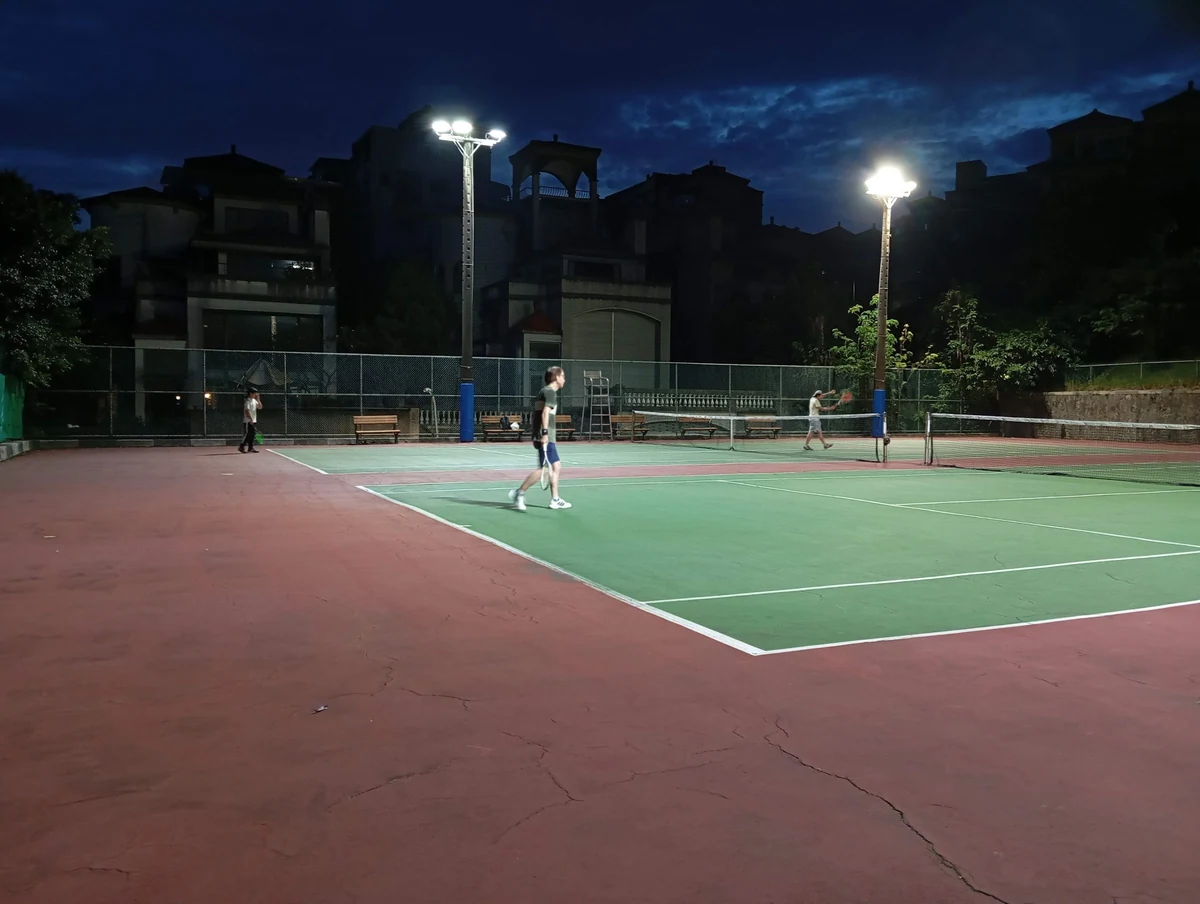Yanbo Garden Community Tennis Court · 2/2