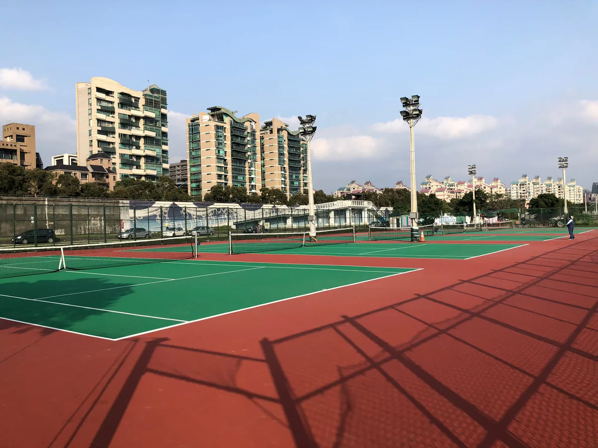 Meiti Riverside Park Tennis Courts · 2/2