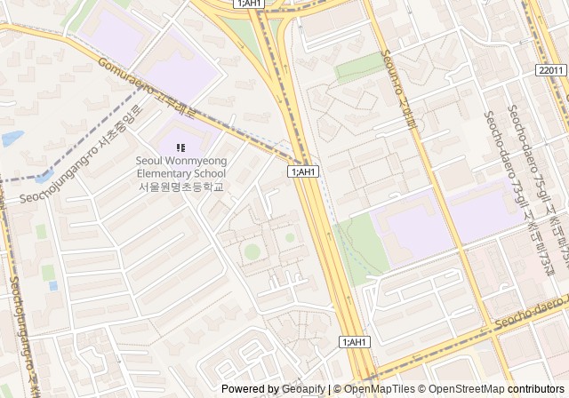 Tennis Court — เปิดใน Google Maps