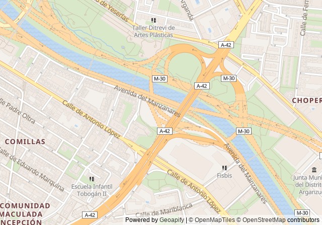 Puente de Praga Sports Centre — Open in Google Maps