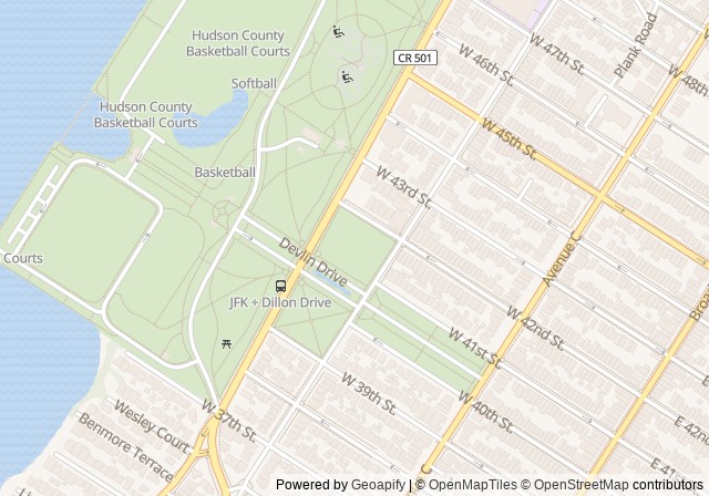 Bayonne Tennis Courts — เปิดใน Google Maps