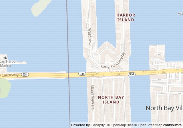Bayshore Yacht & Tennis Club — เปิดใน Google Maps