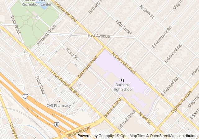 Burbank High School Tennis Court — เปิดใน Google Maps