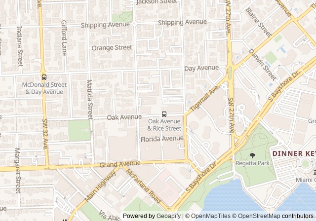 Coconut Grove Tennis Center — เปิดใน Google Maps