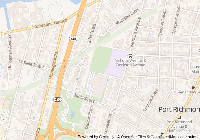 Court 4 — เปิดใน Google Maps