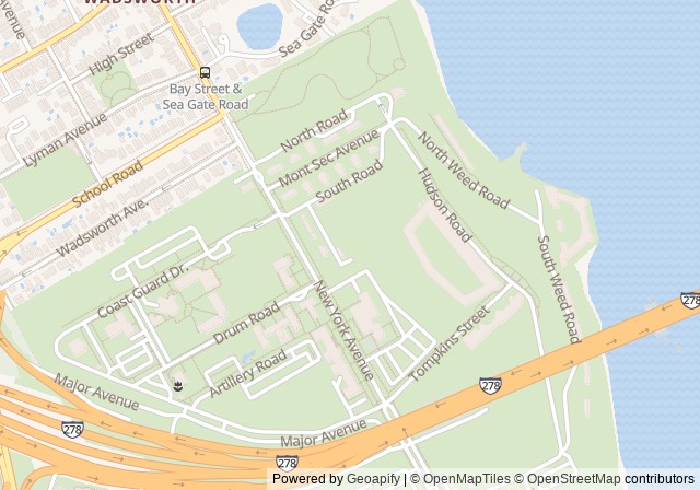 Tennis court — Open in Google Maps