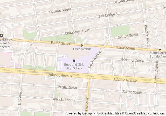 Tennis court — Open in Google Maps