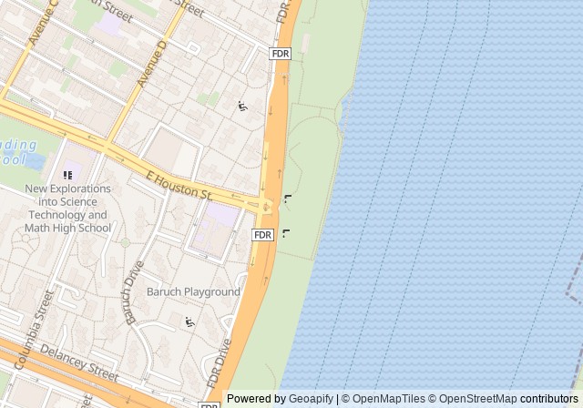 John V. Lindsay East River Park — เปิดใน Google Maps