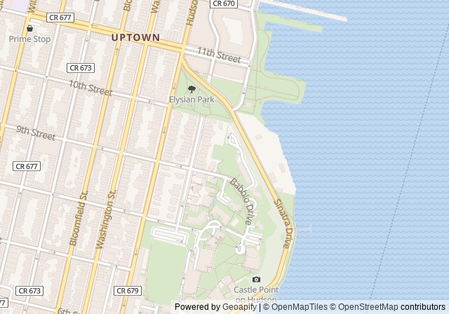 North Tennis Courts — 在 Google 地圖開啟