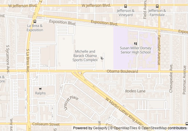 Rancho Cienega Recreation Center — เปิดใน Google Maps