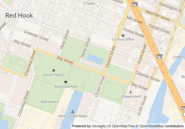 Red Hook Recreation Center — เปิดใน Google Maps