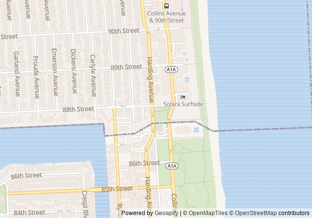 Surfside Tennis Center — Google マップで開く