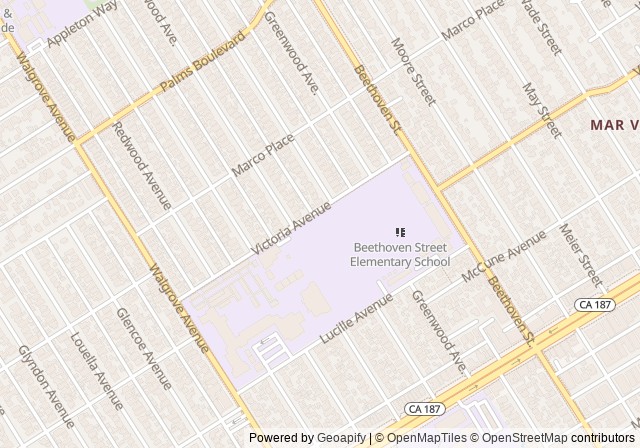 Tennis court 1 — เปิดใน Google Maps