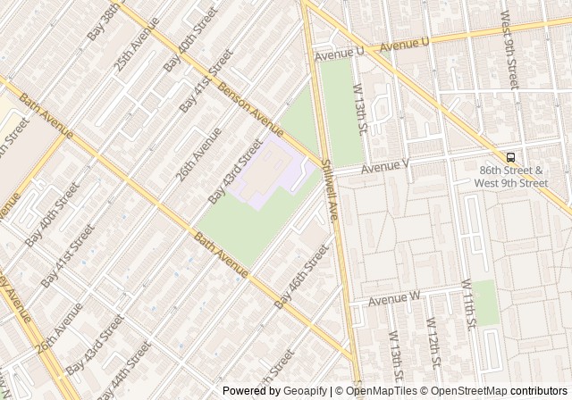 Tennis Courts — 在 Google 地圖開啟
