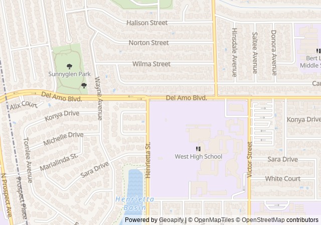 West High School Tennis Court — เปิดใน Google Maps