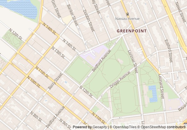 Wiliamsburg court — เปิดใน Google Maps